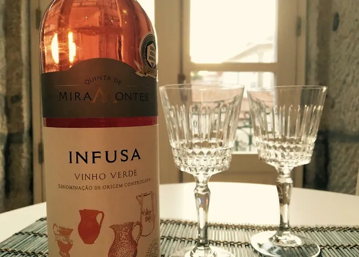 카사스 두 로레이루 *